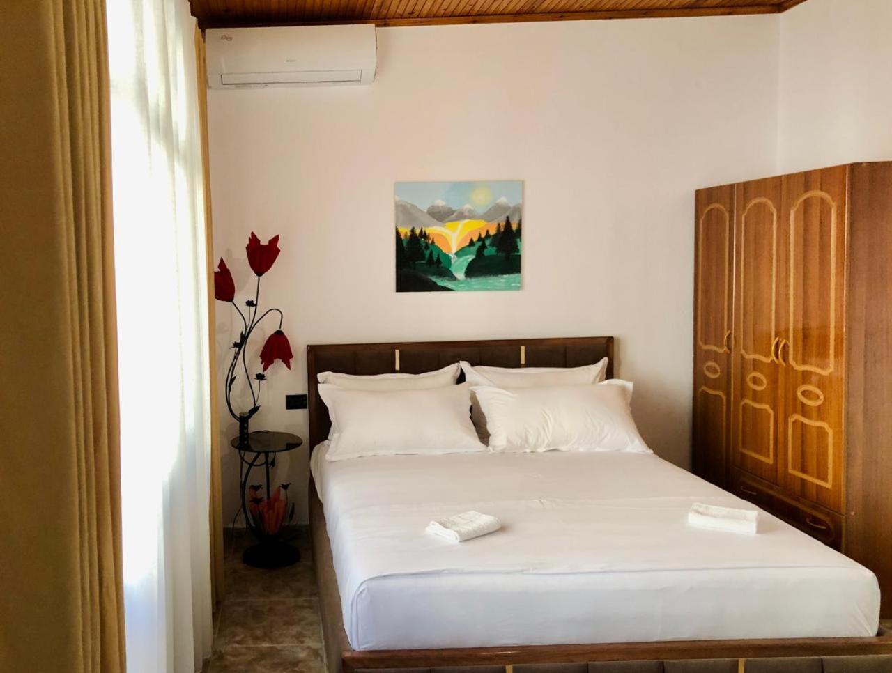 Rooms By Lion กรูเยอ ภายนอก รูปภาพ